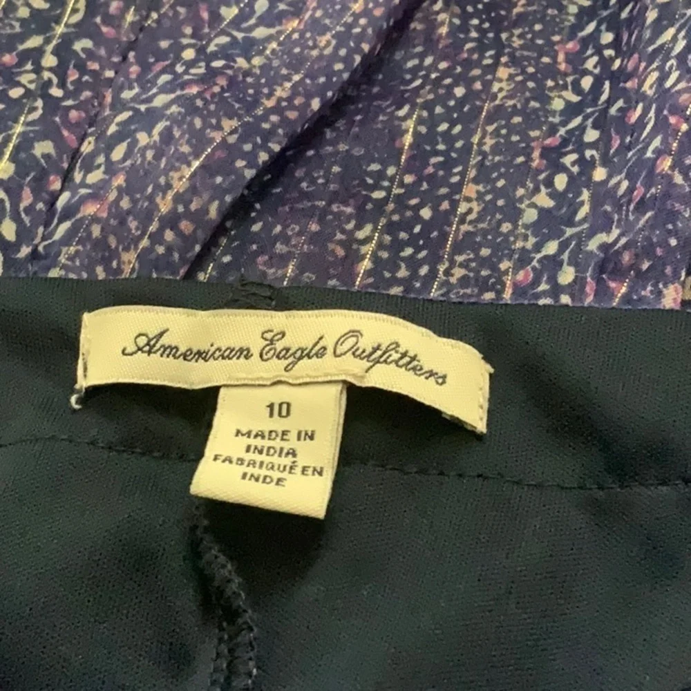 AMERICAN Eagle Outfitters purple full skirt with pleats and side zipper. Kids